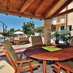 Pavlinka Bb Iv Apartament